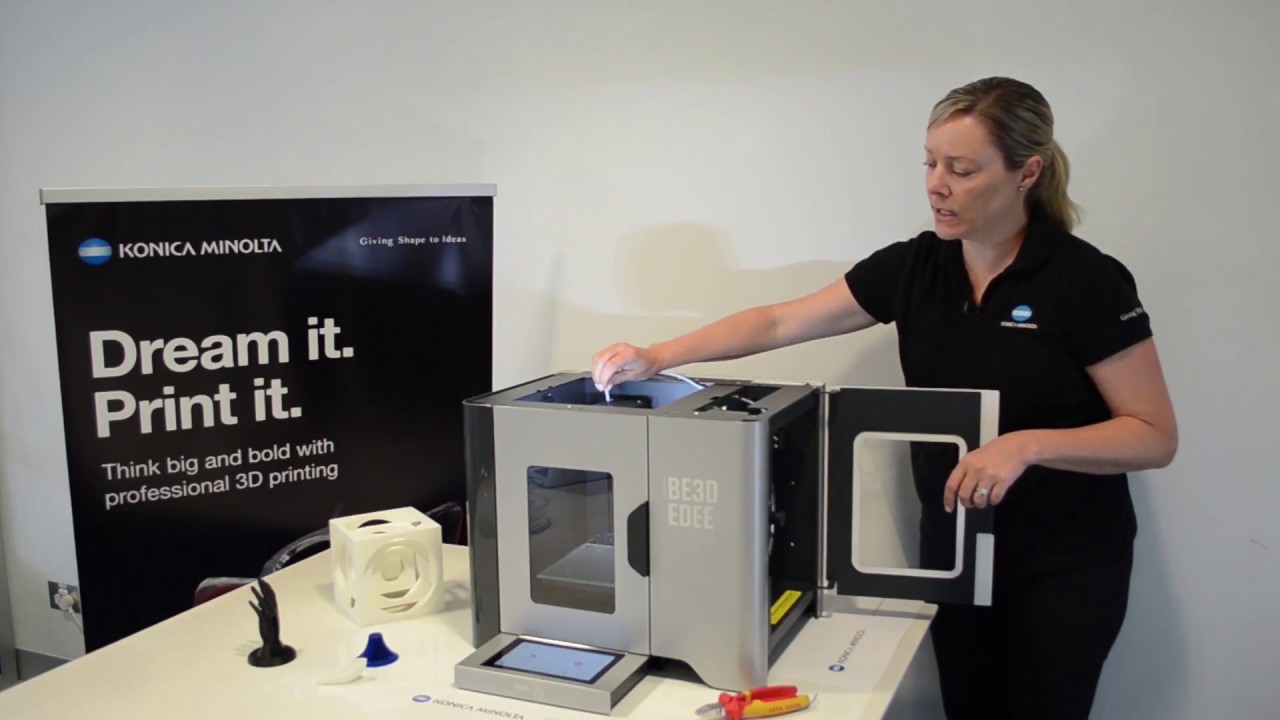 Konica Minolta Be3D eDee Training - Feeding filament - YouTube