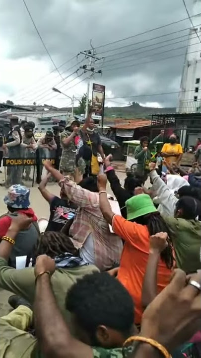 Orasi Mahasiswi Papua Seruhkan Hentikan Kekerasan Perempuan