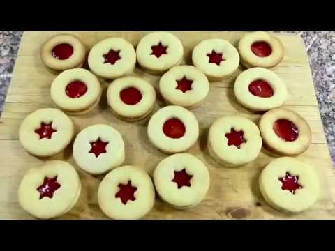 Spitzbuben | Swiss Jam Filled Sandwich Cookies. 