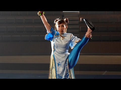 霊長類最強・吉田沙保里が「春麗」コスプレ　華麗なY字をバランス披露　「ストリートファイター6」プロモーション映像メイキング