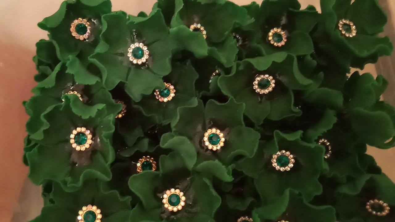 شاركتكم طلبية ورود بعجينة السكر ‘شحال تحتاجي ف250 🌹#طلبية #ورود #مشروع_مربح