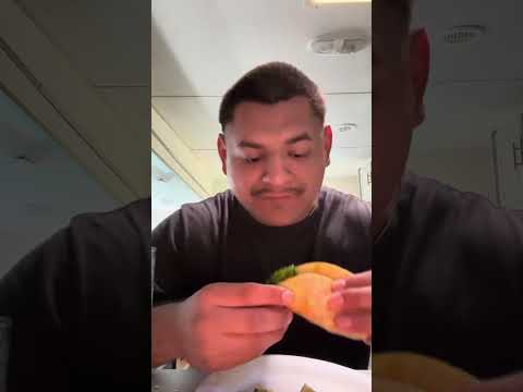 Back on my medication |come eat with me| story time | attention all food buddies. 