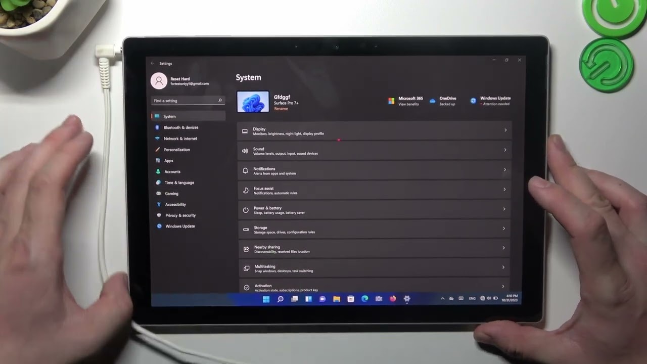How to Connect Headphones on MICROSOFT Surface Pro 7+? - YouTube