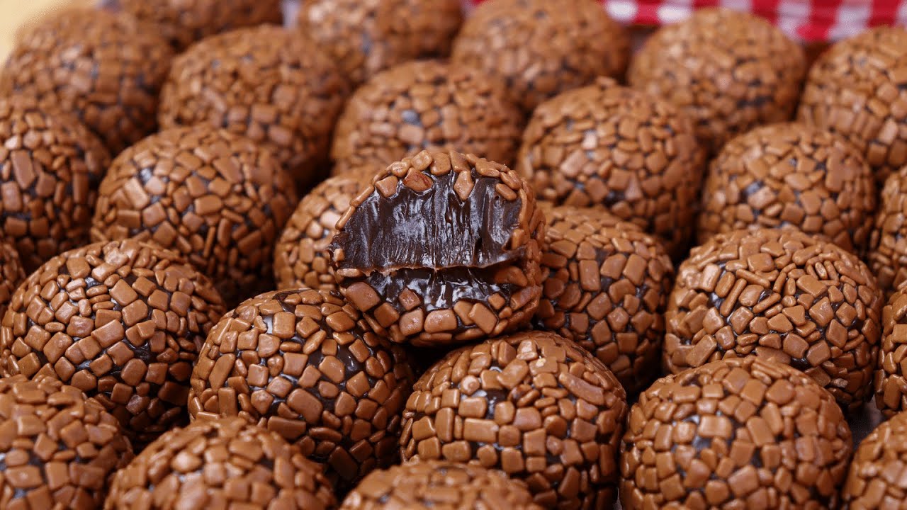 Brigadeiro Gourmet de Chocolate e Leite Condensado: Faça e Venda