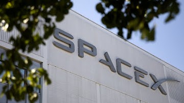 Musk’s SpaceX Value Rises to $400 Billion