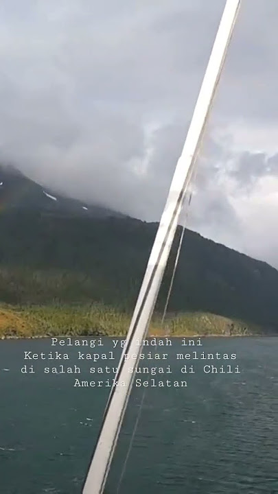 Melihat pelangi dari dekat sangat indah Ciptaan Allah SWT #feedshorts #shorts #rainbow