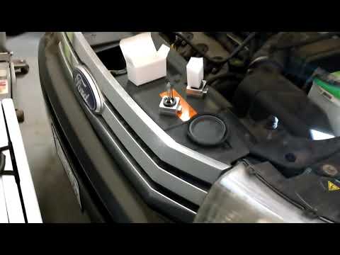 Ford Flex HID bulb change part 1