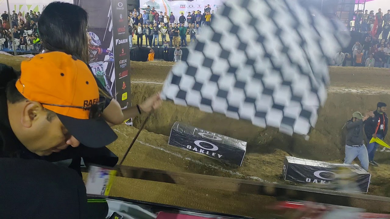 Checkerd Flag at Supercross. YouTube
