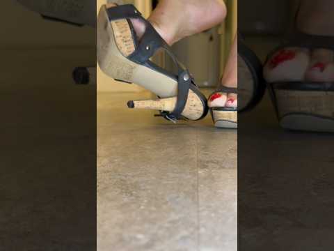 How to take off higheels 😎 #feet #heels #funny
