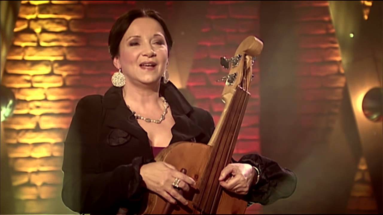 Sebestyén Márta és az ütőgardon a DTK Showban