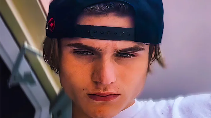 TikTok's Cringiest Wannabe Player