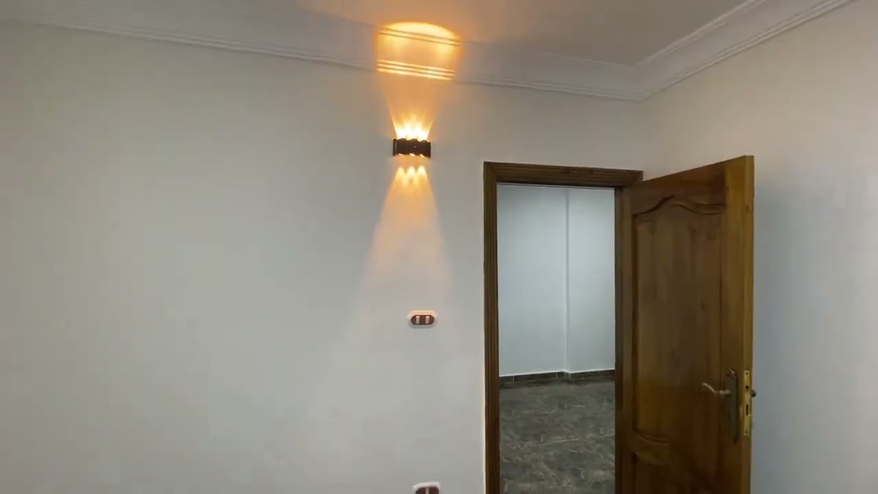 شقة عريس بالعجمي ب320ألف غرفتين وريسبشن مطبخ حمام دور تالت عدد نور ومياه مجمع وغاز عالباب01228033280