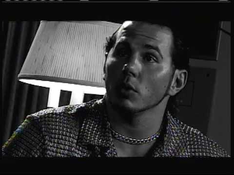 Video: Matt Hardy Nettowaarde: Wiki, Getroud, Familie, Trou, Salaris, Broers en susters