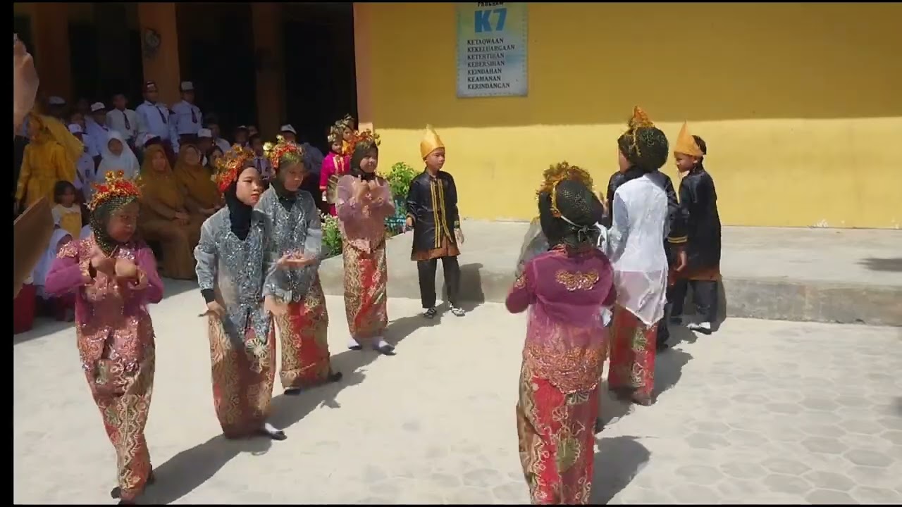 Penampilan kelas 3 SDN 123 Pekanbaru Tahun 2024