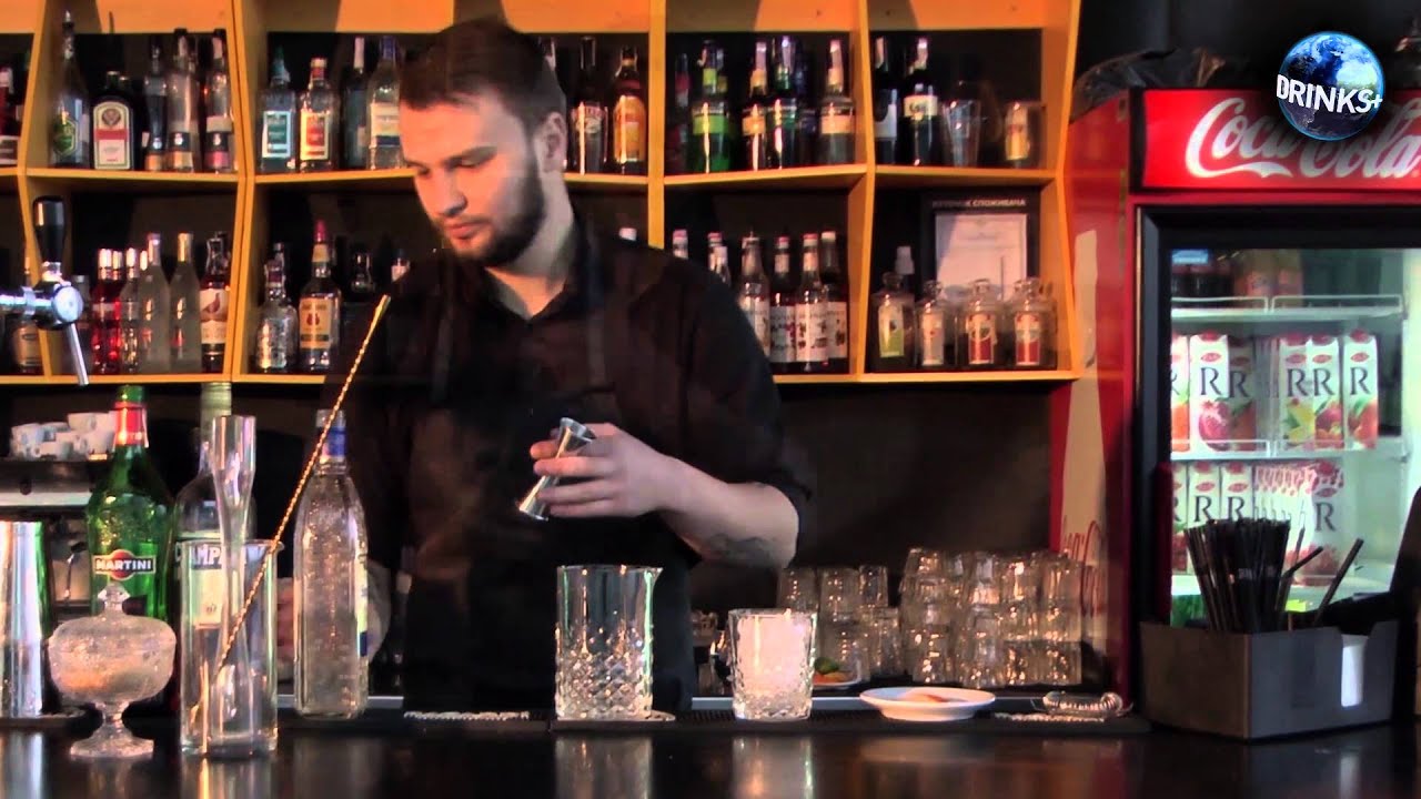 Рецепт коктейля "Негрони". Готовит Дмитрий Зубенко. Drinks.ua - YouTube