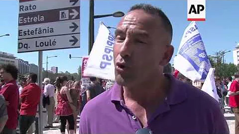 Protest against austerity on 39th anniversary of Carnation Revolution