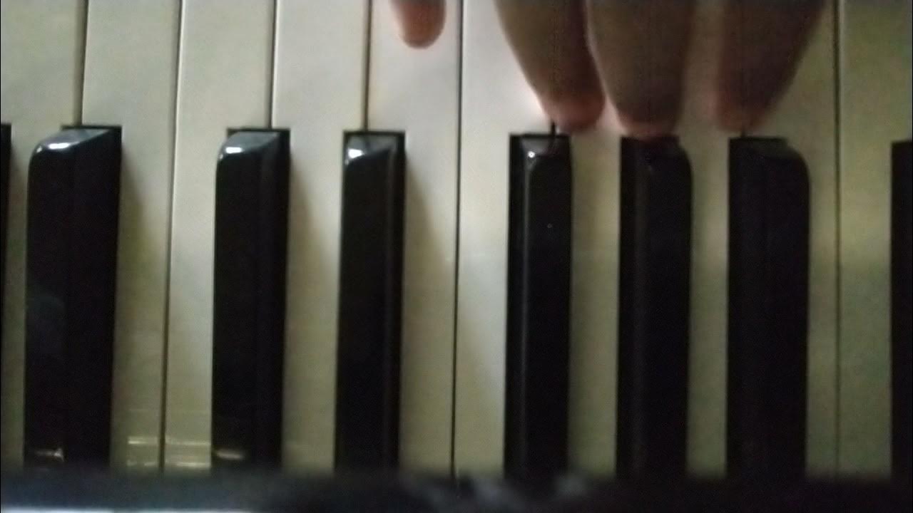 How To Play The Michael Myers Theme Song On Piano how to play Michael Myers theme song on a piano - YouTube
