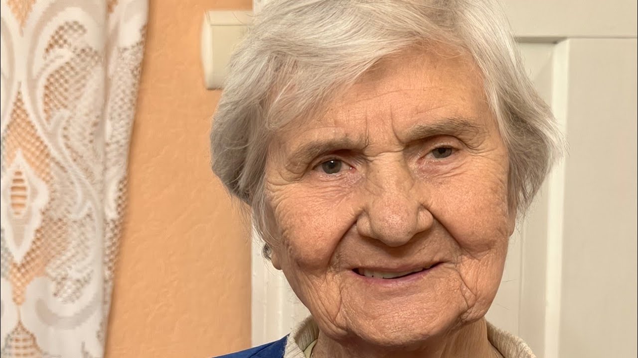 Kwiaty z bibułek, laurki, pająki ze słomy, serwety, firany, wycinanki, PISANKI - KRYSTYNA CIEŚLUK 