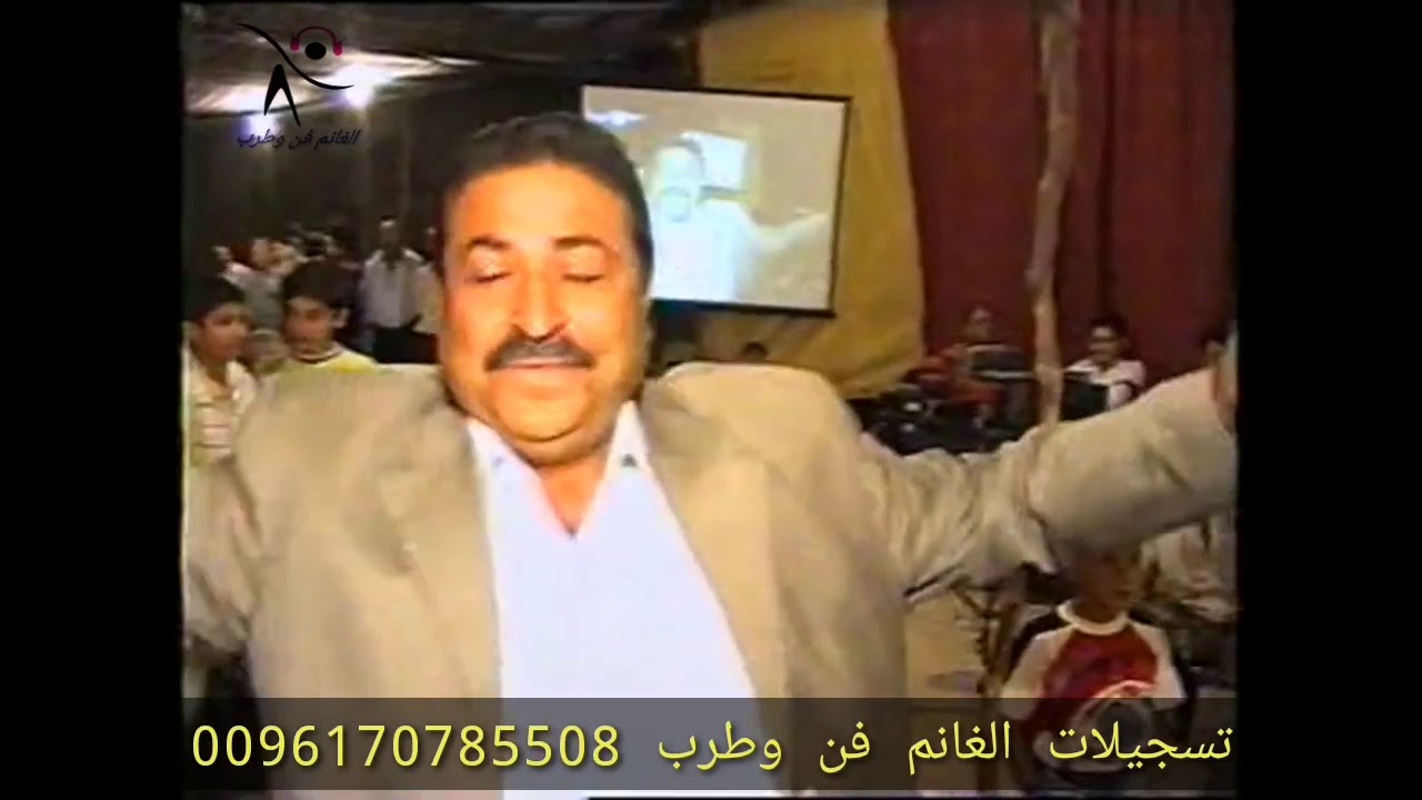 الشاعر ابو علي مصطفى والشاعر طارق شهلا والشاعر ايهاب حسين من افراح الزبداني حفلة ال كنعان ج1