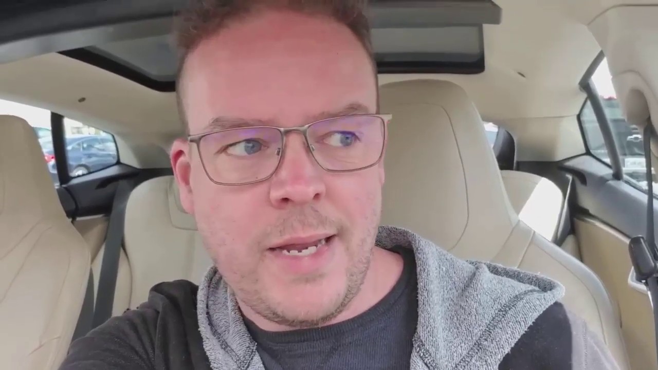 2020-04-18: Empty Dulles Airport Tour