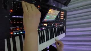 Korg Pa 5X Sax Vs Juzi - Kronos