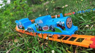 Merakit Mainan Kereta Api Thomas & Friends and The Little Train