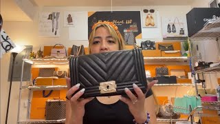 Famous Unboxing: Black Chanel Le Boy / Review Profile