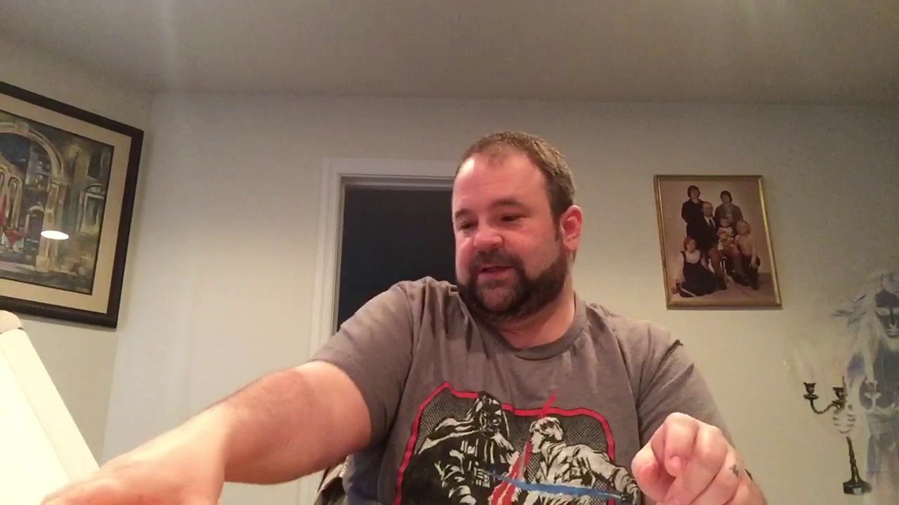 Unboxing Hunt a Killer box #1