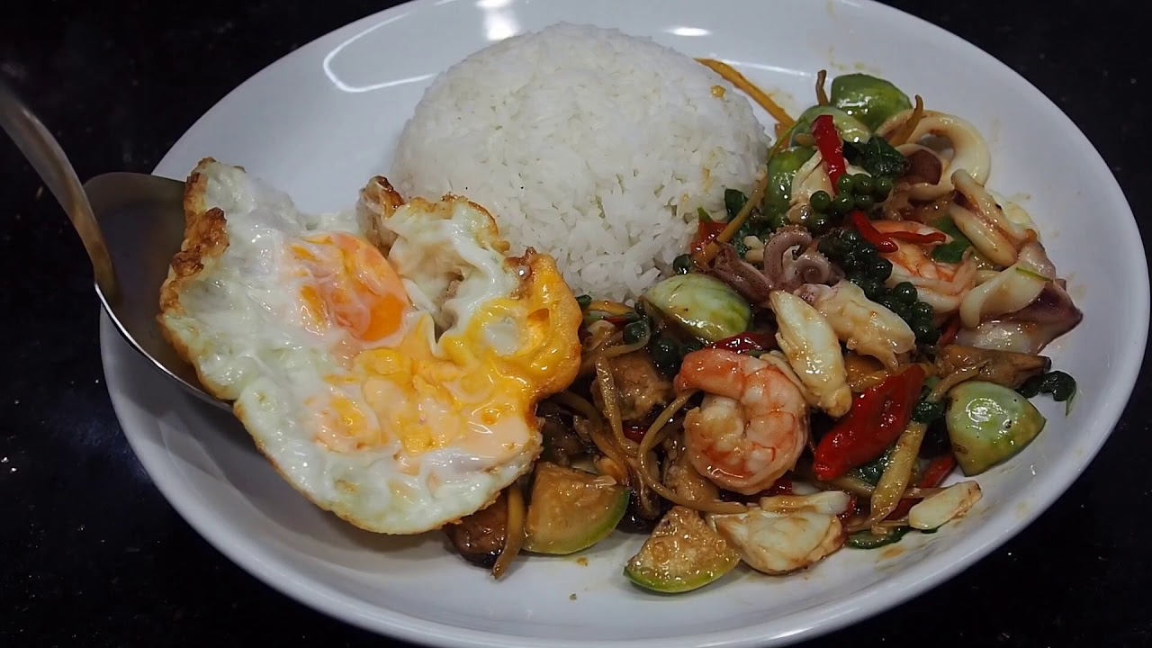 ทะเลผัดฉ่า ศุภชัย เสมอมิตร โหน่งโชว์ l เข้าครัวกับคุณโหน่ง