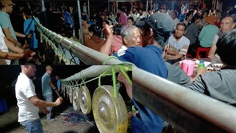 Đánh Cồng chiêng xuyên màn đêm theo phong tục của người dân tộc Jrai trong đám/Bôn Rưng Ama Nin