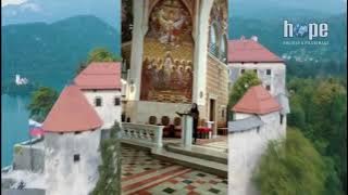 Gereja Maria Asumta di Lake Bled Slovenia