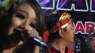 OM GITA  NADA SURABAYA.Dinding kaca,\