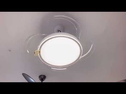 Video: Kokia šviesa sklinda ant lubų ventiliatoriaus?