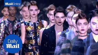 Kendall Jenner wears gothic make-up at Marc Jacobs NYFW show - Daily Mail