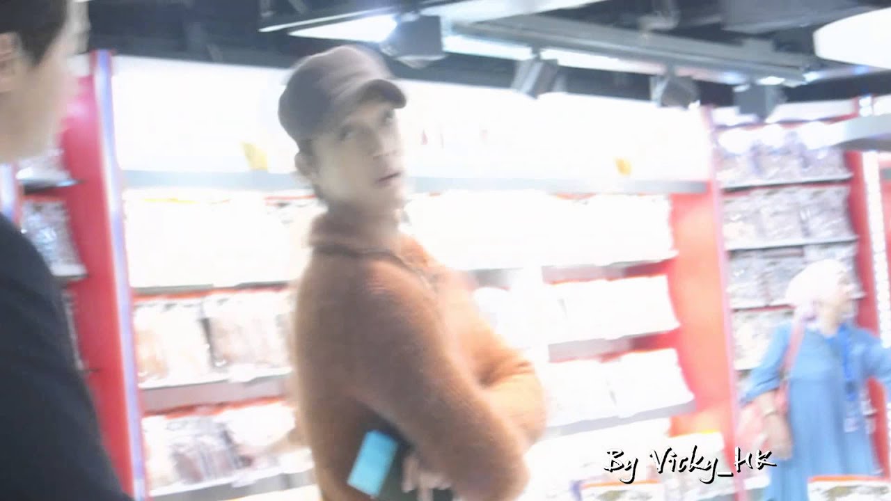 121218 Kim Hyun Joong(김현중) @ Hong Kong Airport Back to Korea