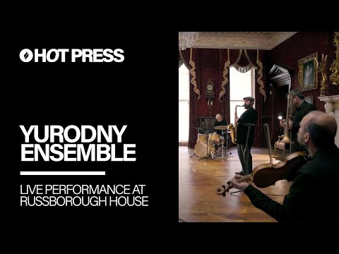 Yurodny Ensemble perform 'Himnusz'