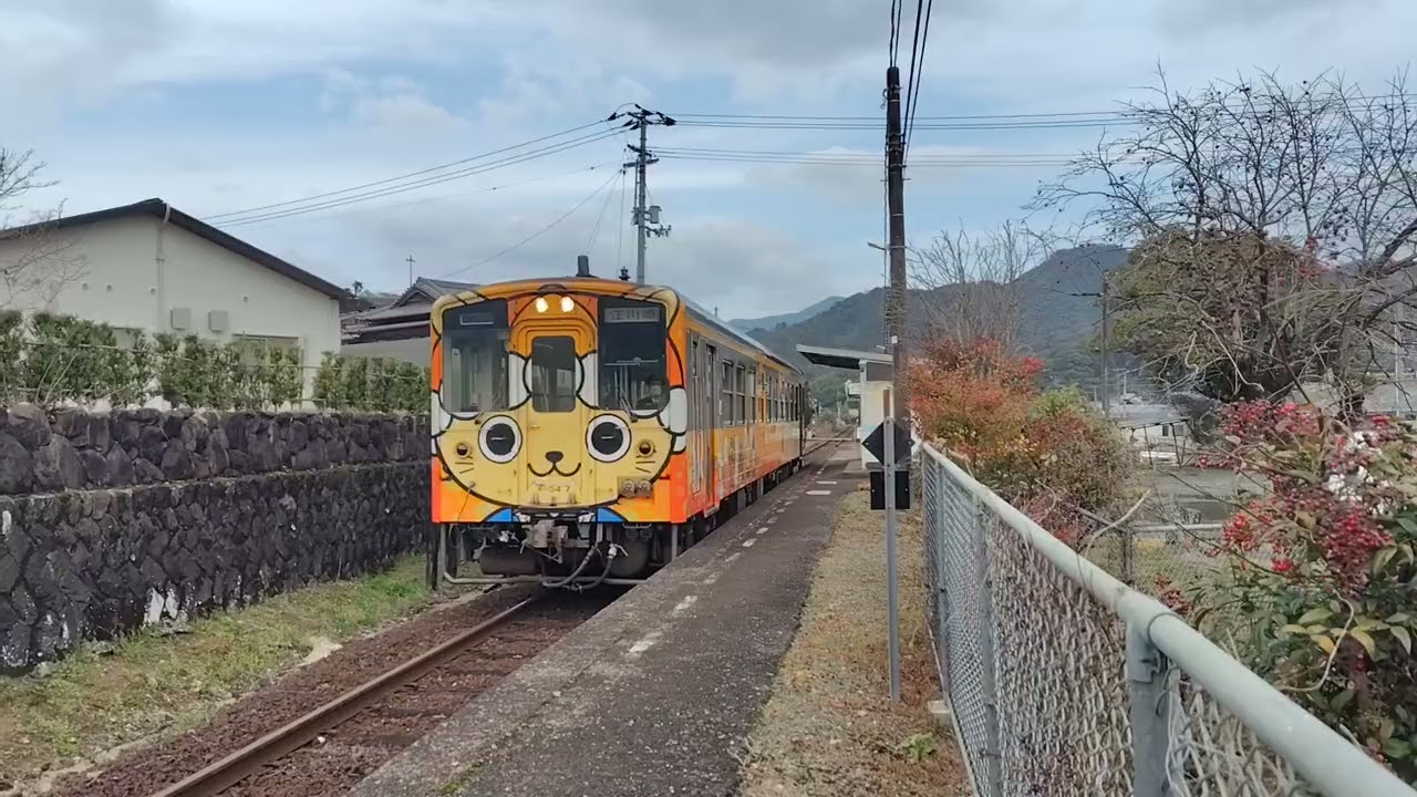 260307 115732 みきゃん列車（深田駅）