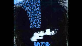 Vignette de la vidéo "Siouxsie & the Banshees - "Throw Them to the Lions""