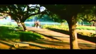 Oru Mullai Poo -  Sathyaraj, Radhika -  Thaai Naadu - Tamil Classic Song