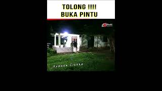 Ga Dibukain Pintu 🤣🤣 Panik ada Kuntilanak #viral #shortvideo #lucu #prankkuntilanak