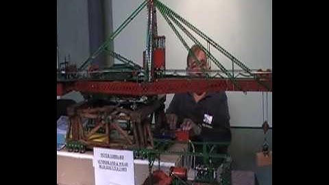 Meccano Blocksetter Crane by Peter Goddard