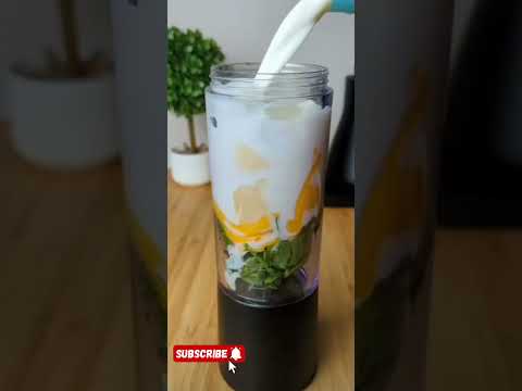 Mango Spinach Power Smoothie