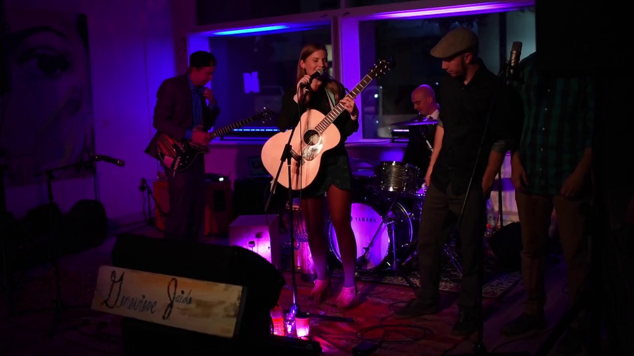 Sleduj Sometimes - Live na YouTube Sleduj Sometimes - Live na YouTube