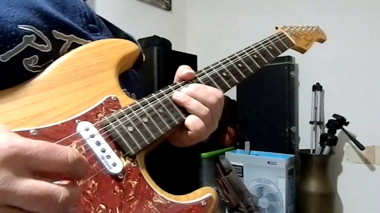 Ernesto Iannuzzi_assolo per il 3° contest A suon di corde