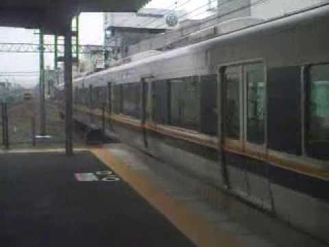 JR西321系　普通・西明石行き　さくら夙川にて