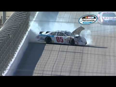 Brett Rowe crashes at Atlanta (Ospi Cap)