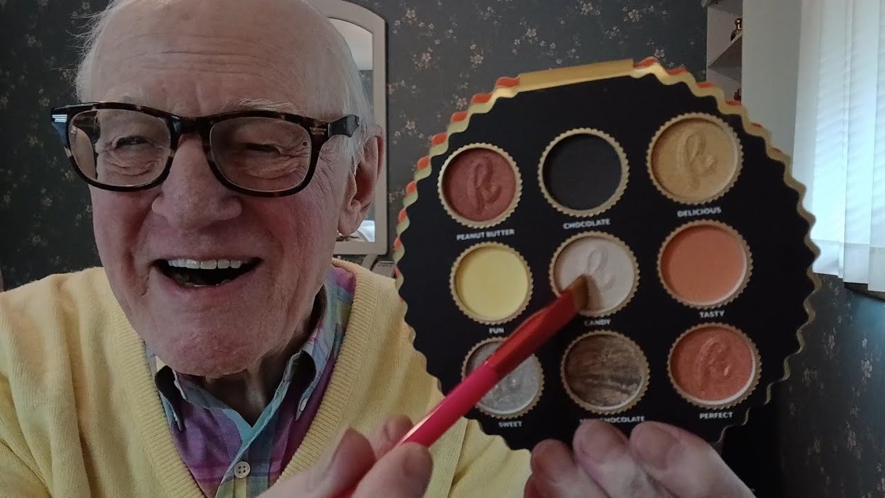 ASMR Дедушка делает тебе шоколадный макияж 🍫 перед сном (ролевая игра с позитивными аффирмациями) 💤