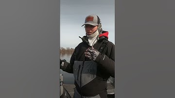 How to catch more walleyes using a Jig & Plastic in cold water🎣 #deadlycombo #openwaterfishing