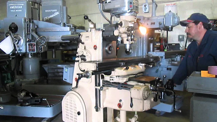 Used KEARNEY & TRECKER MILWAUKEE 2H Horizontal Mill Bridgeport Head - Very Good