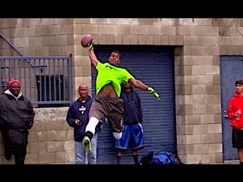 Crazy OneHand Catch ; Wayne Jackson '15 - Summit High Salesian 7v7 Shootout 2014